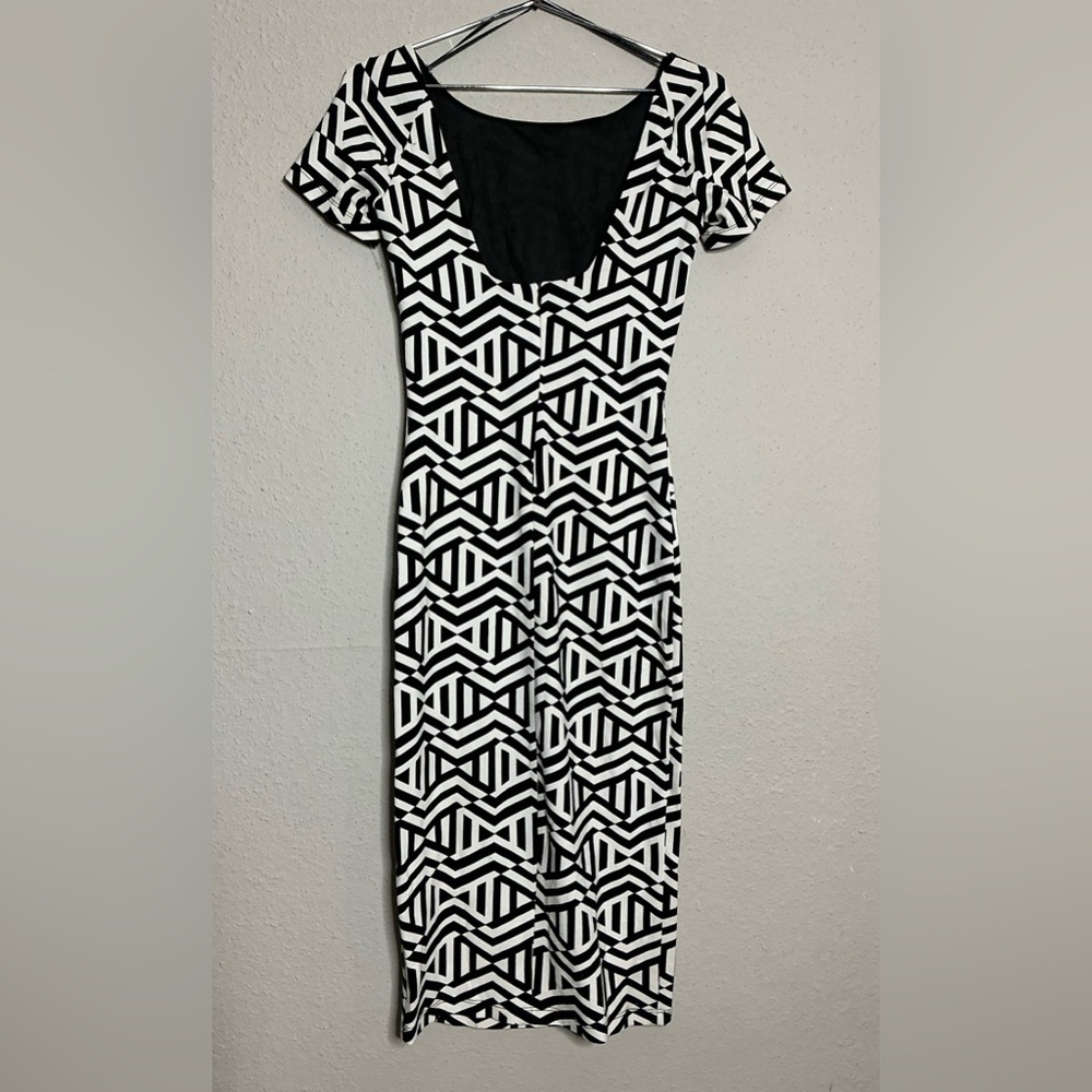 # ZARA Black & White Geometric Mini Dress Size M - Picture 3 of 5